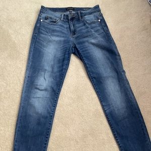 Judy Blue relaxed fit tapered leg jeans